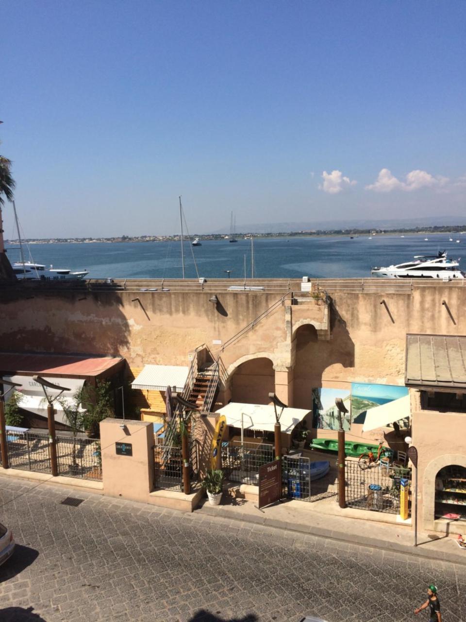 סירקוזה Appartamenti Porta Maris מראה חיצוני תמונה